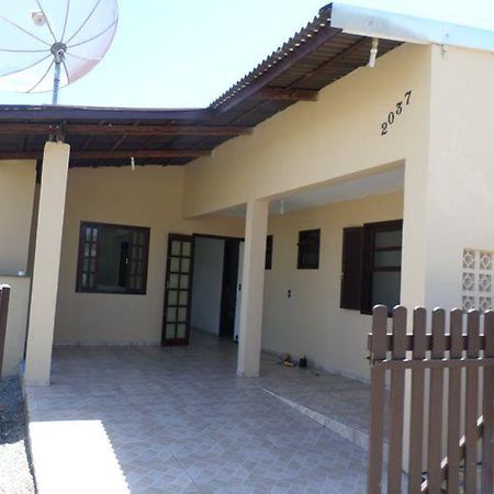 Casa Na Praia - Uma Quadra Do Mar Itapoa  Buitenkant foto